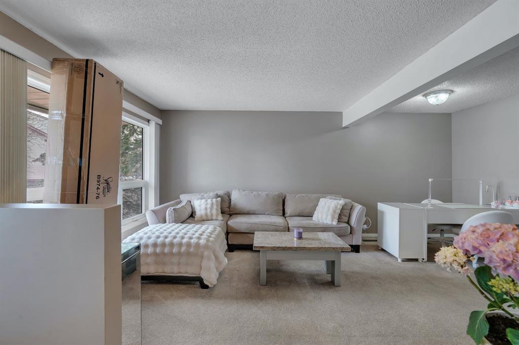 Picture for 174 Woodmont Terrace SW