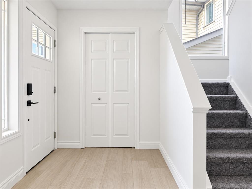 Picture for 128 WESTON Manor SW
