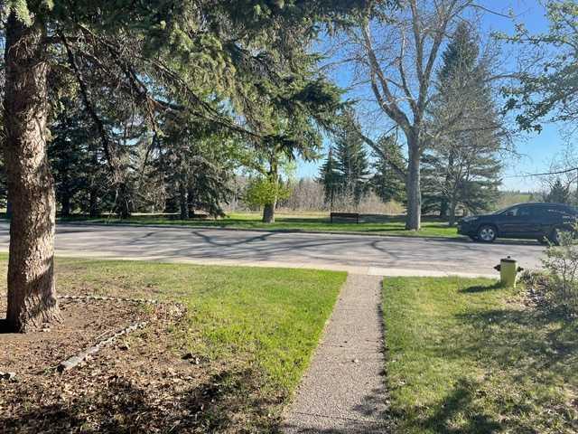 Picture for 2713 Canmore Road NW