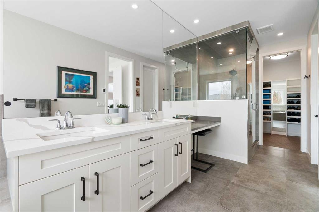 Picture for 1141 Renfrew Drive NE