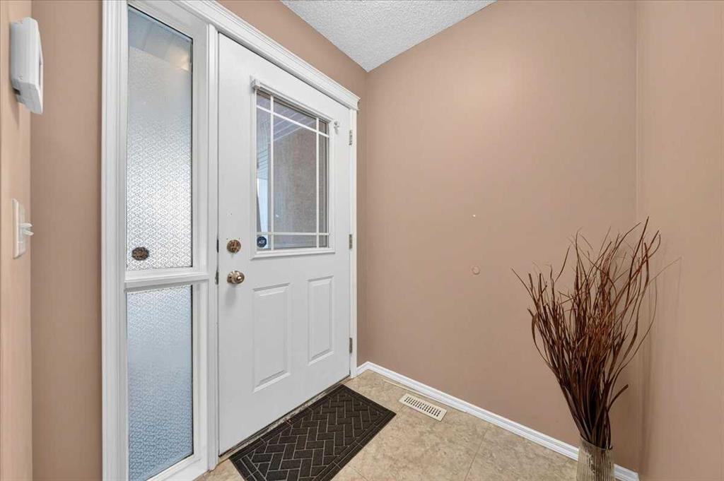 Picture for 17 Edgeridge Terrace NW
