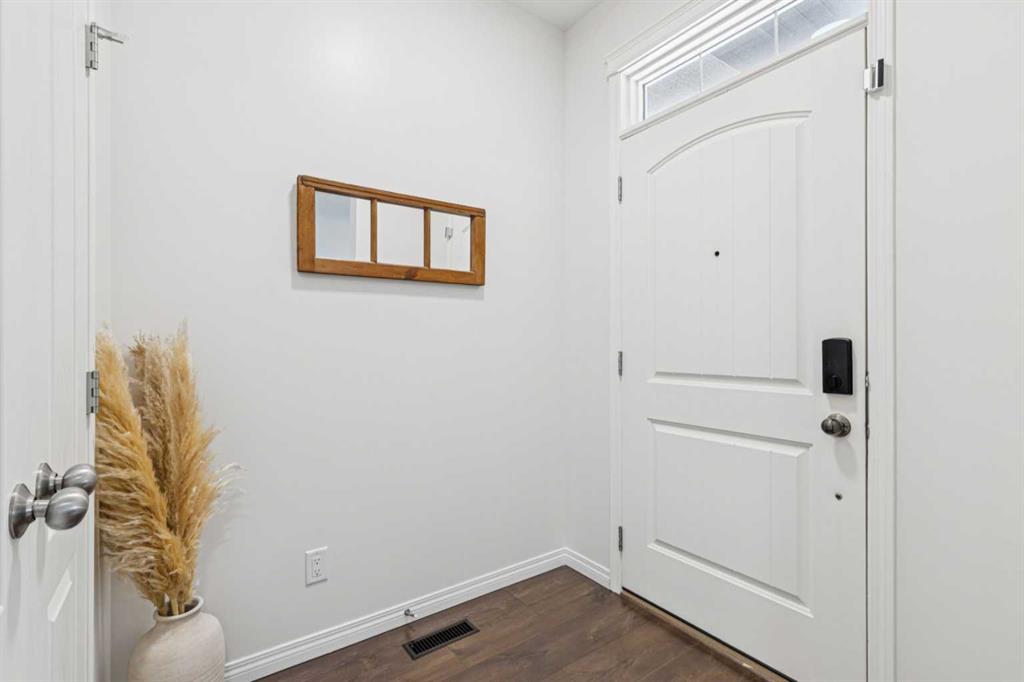 Picture for 75 Marquis Green SE