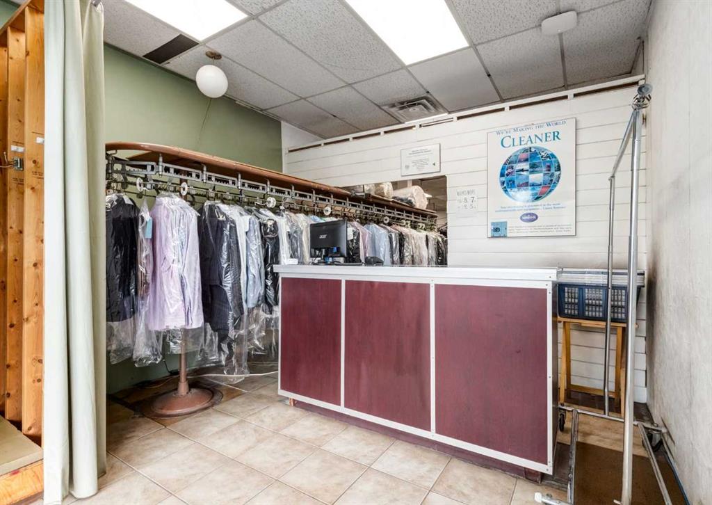 Picture for 116, 5403 Crowchild Trail NW