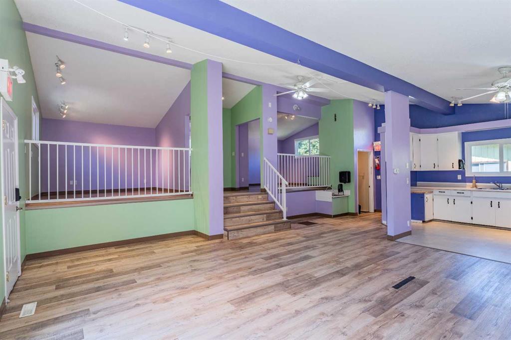 Picture for 106 Elma Street W