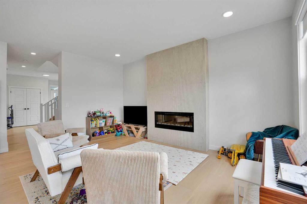 Picture for 101 Wolf Hollow Terrace SE