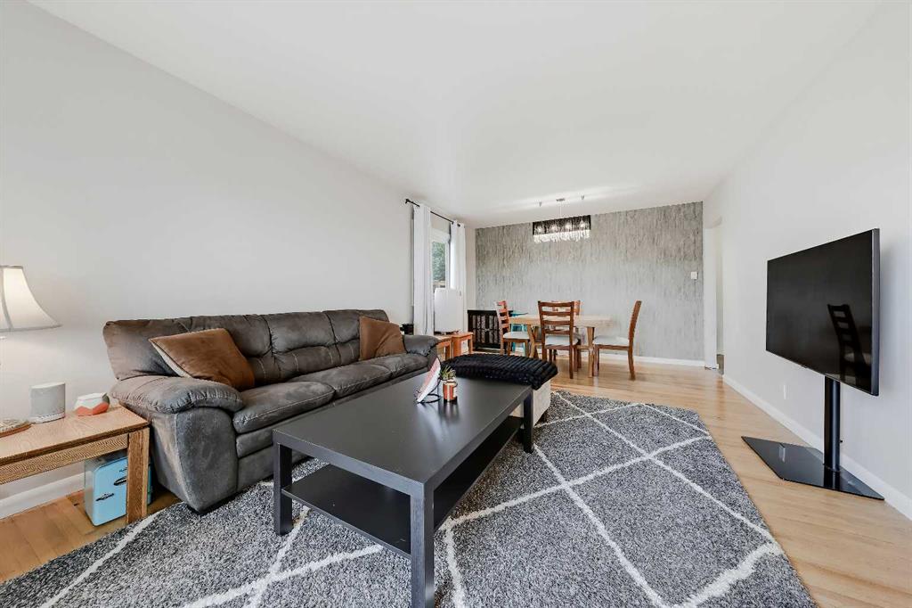 Picture for 176 Frobisher Boulevard SE