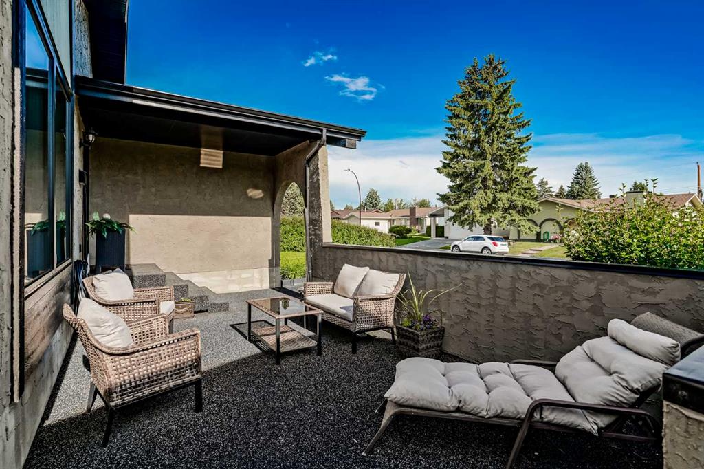 Picture for 131 Cedarpark Drive SW