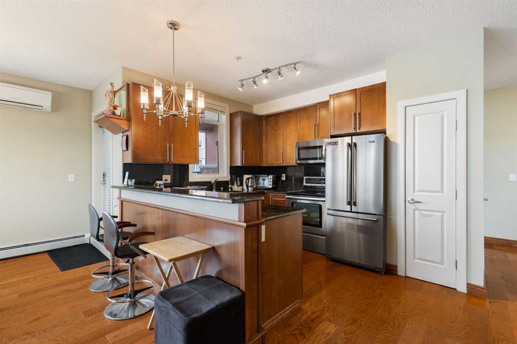 Picture for 110, 162 Country Village Circle NE