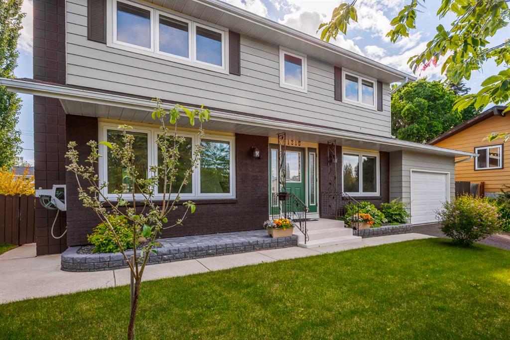Picture for 1315 Lake Michigan Crescent SE