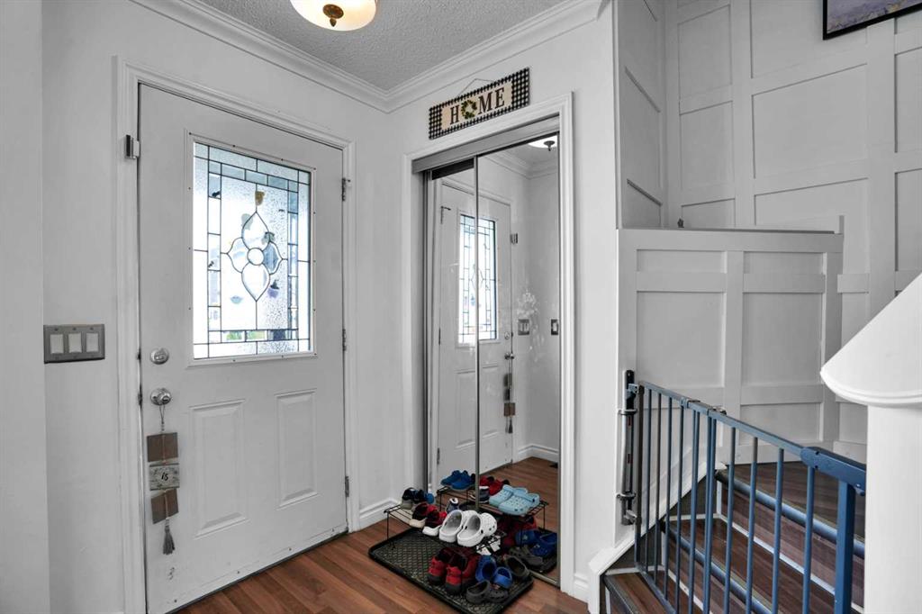 Picture for 156 Saddlecrest Place NE