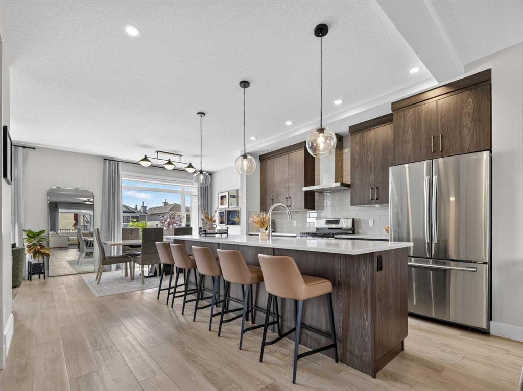Picture for 307 Royal Elm Road NW