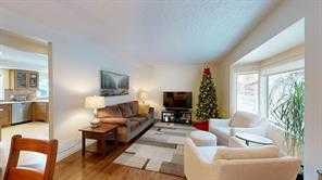 Picture for 716 55 Avenue SW