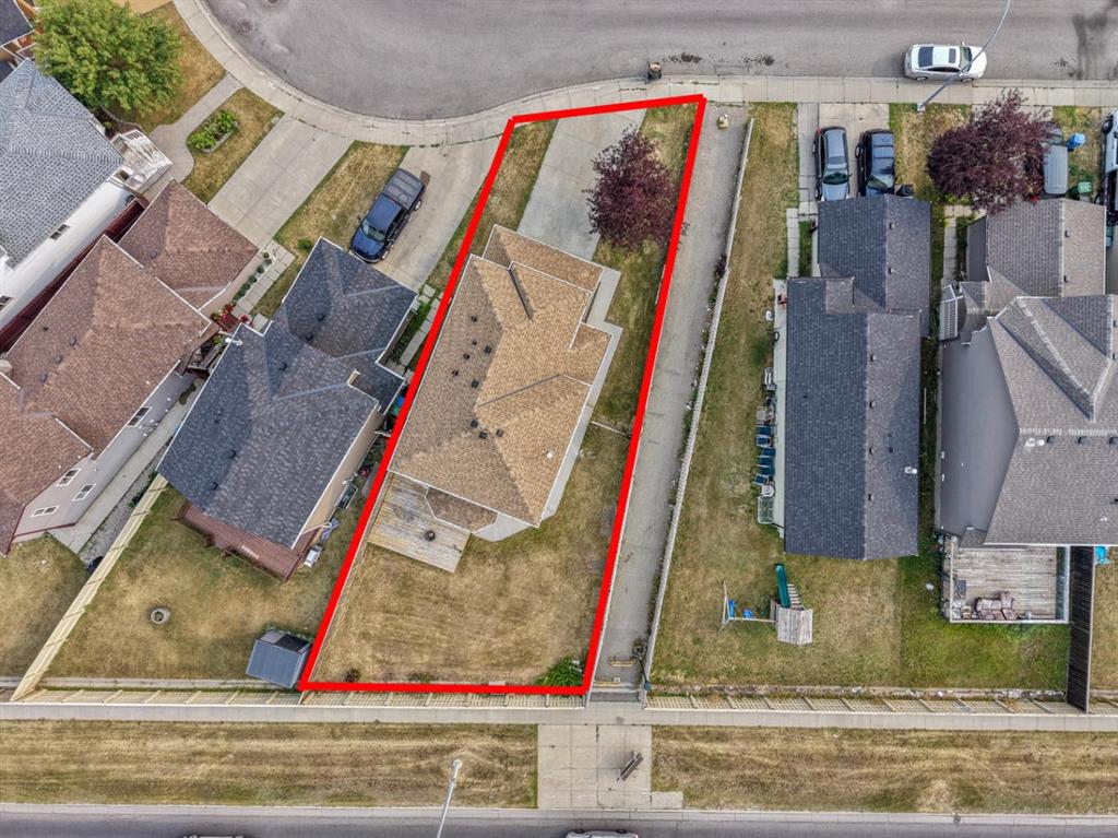 Picture for 187 Martinvalley Crescent NE