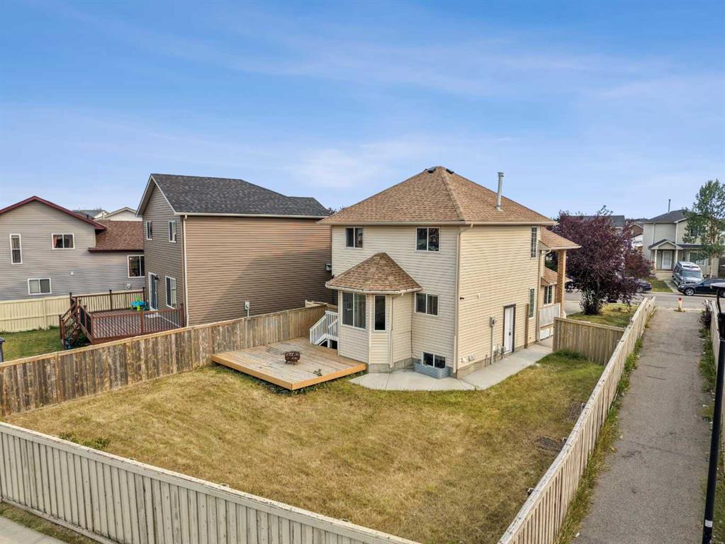 Picture for 187 Martinvalley Crescent NE
