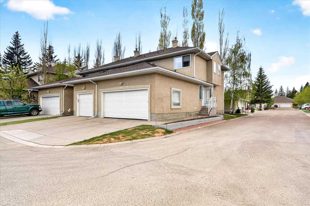 Picture for 15 Cedarview Mews SW