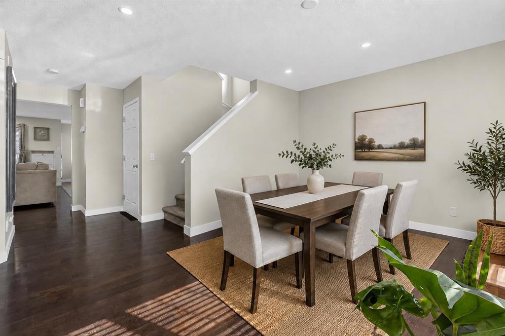 Picture for 28 Elgin View SE