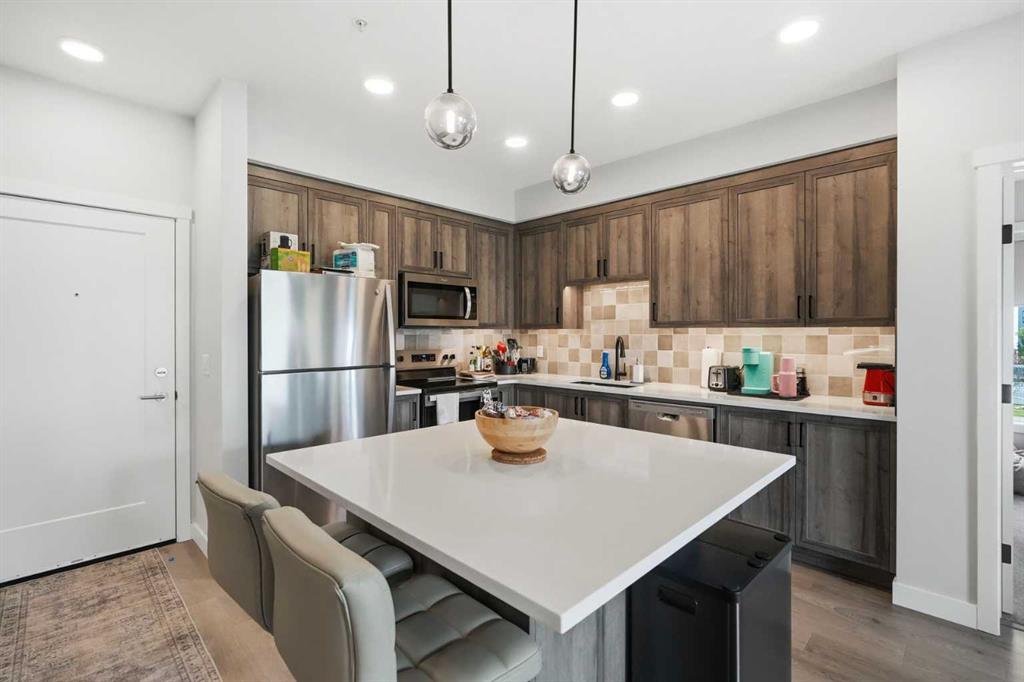 Picture for 109, 700 Shawnee Square SW
