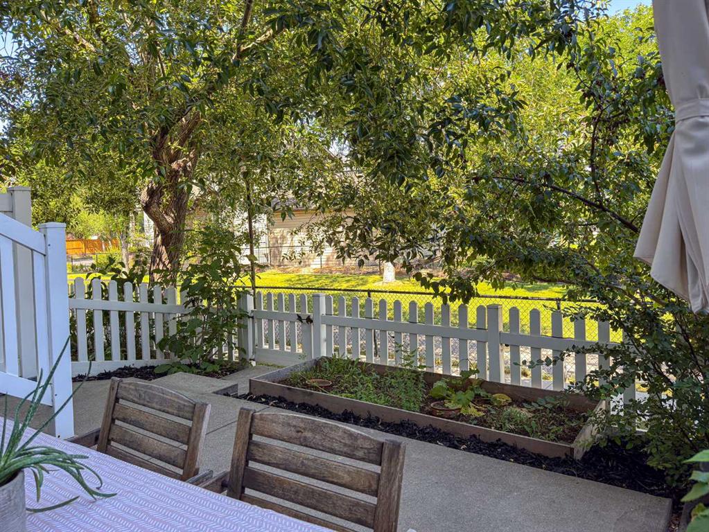 Picture for 457 Elgin Gardens SE