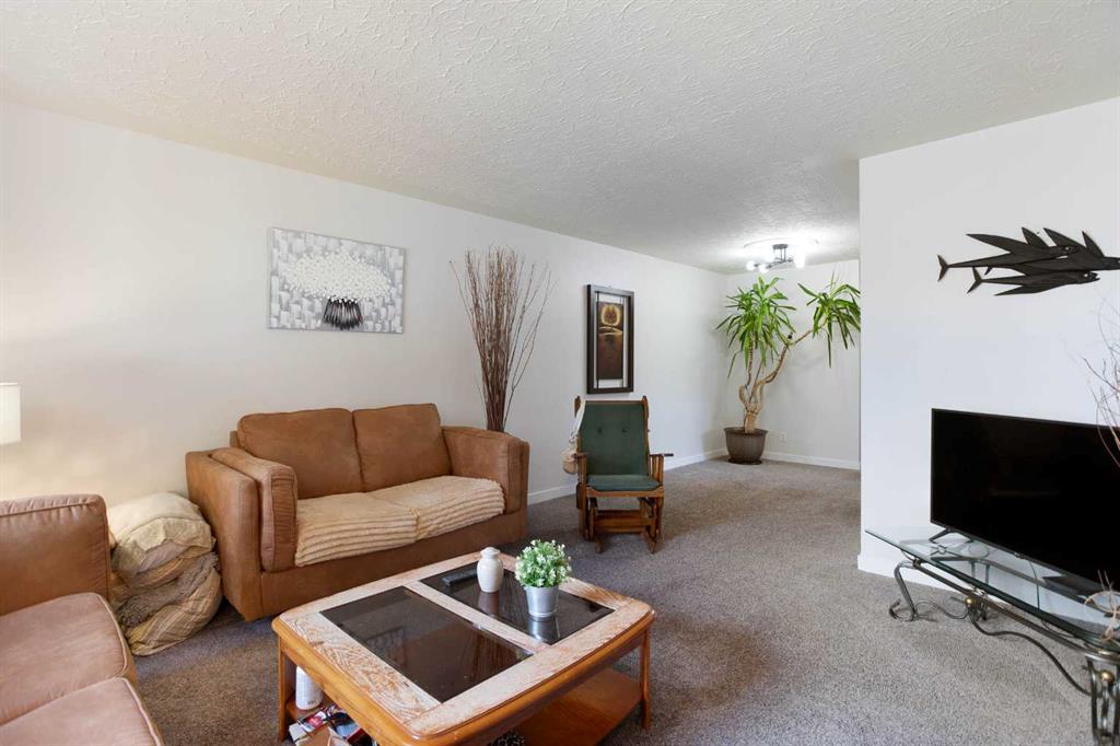 Picture for 3222/3224 14 Street NW