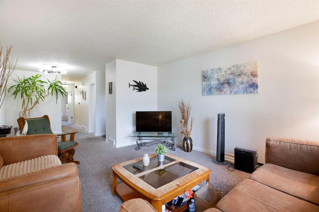 Picture for 3222/3224 14 Street NW