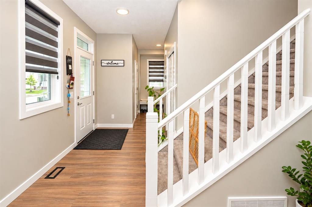 Picture for 128 Cityside Crescent NE