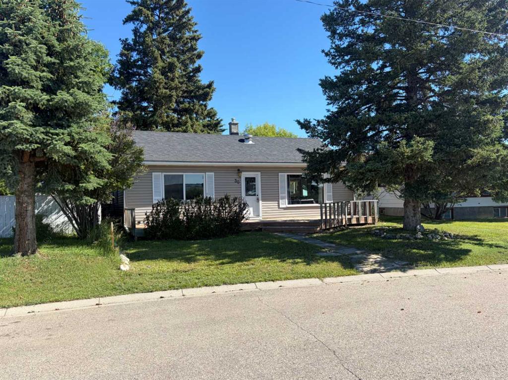 Picture for 30 Crescent Road E