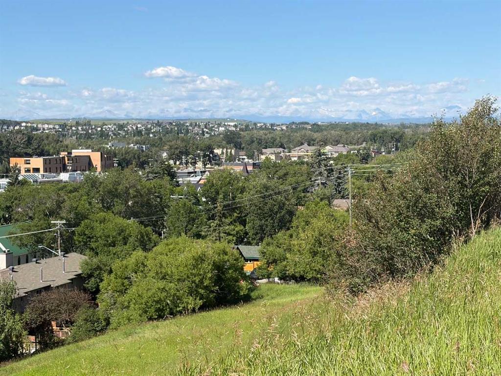 Picture for 30 Crescent Road E