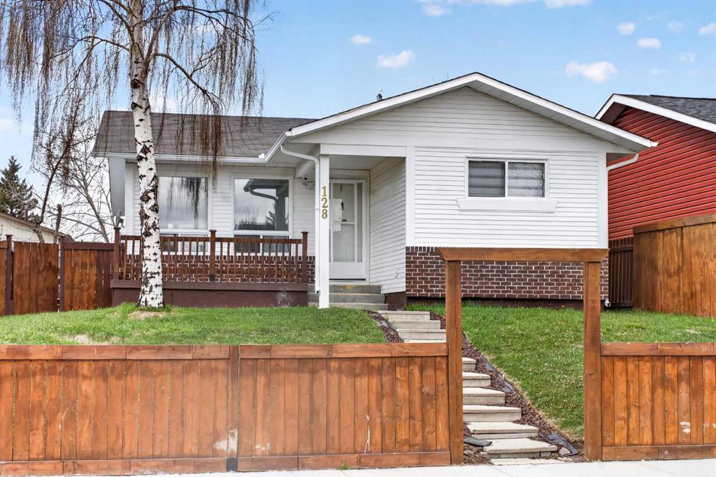 Picture for 128 Castledale Crescent NE
