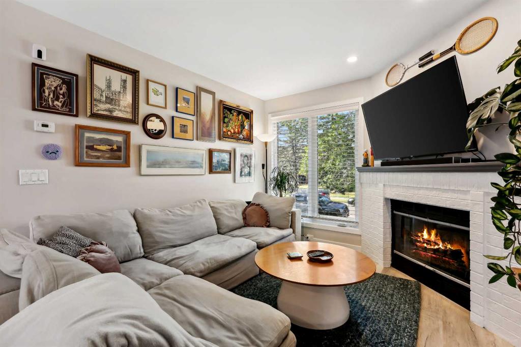 Picture for 109 Coachway Lane SW