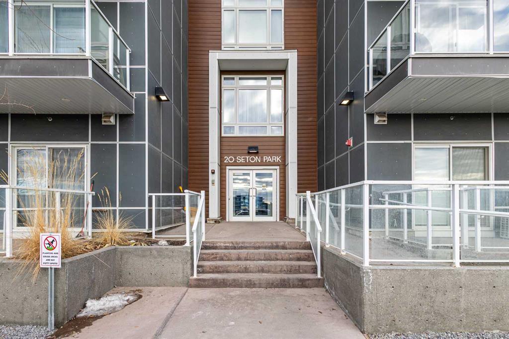 Picture for 305, 20 Seton Park SE