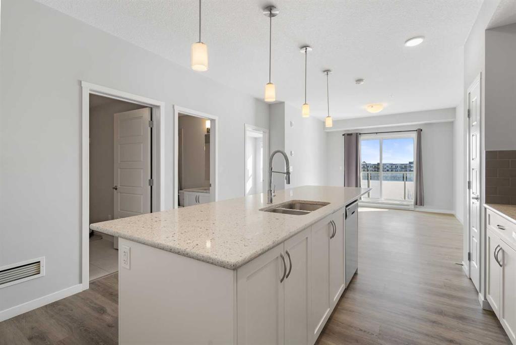 Picture for 305, 20 Seton Park SE