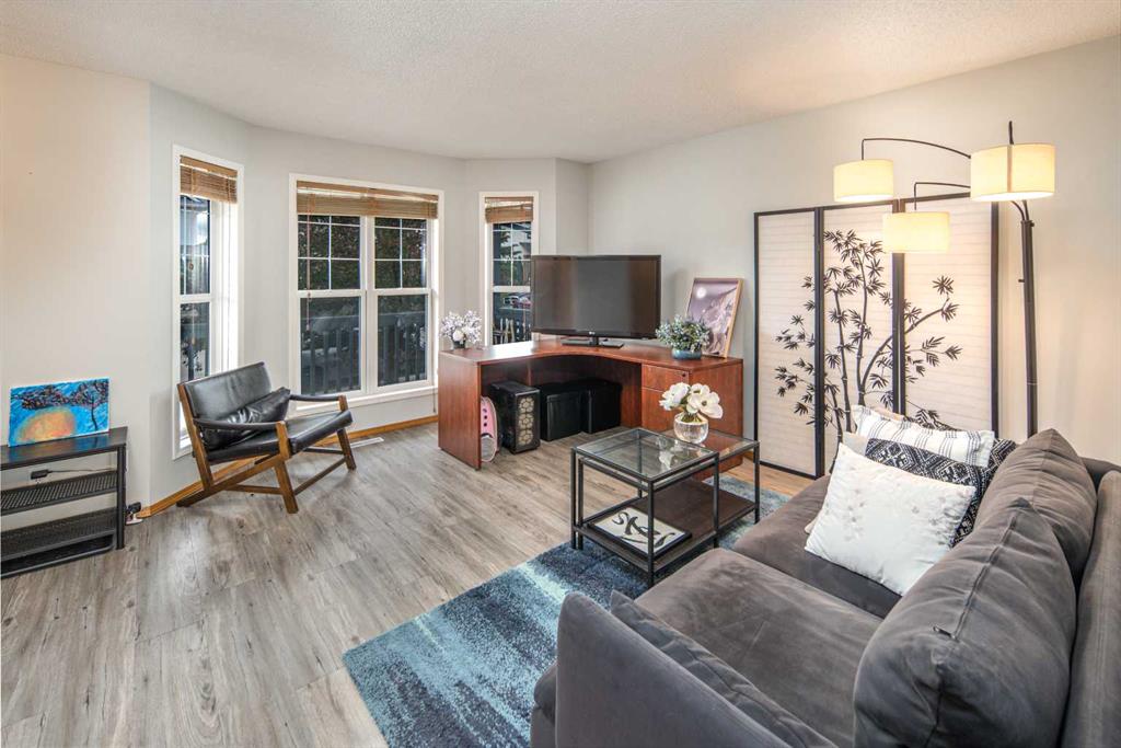 Picture for 170 Arbour Grove Close NW