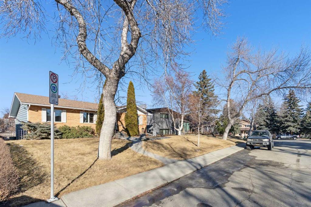 Picture for 34 Rosery Drive NW
