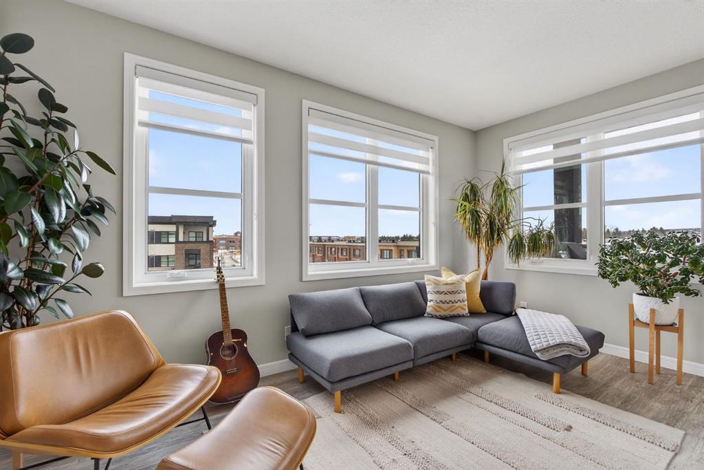 Picture for 1402, 80 Greenbriar Place NW