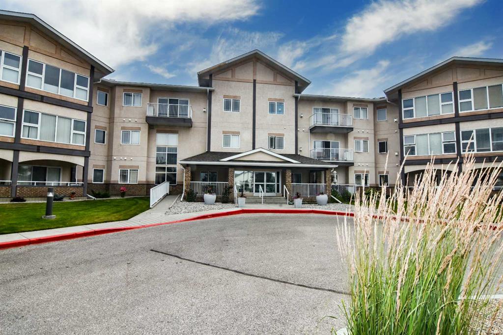 Picture for 307, 43 Westlake Circle 