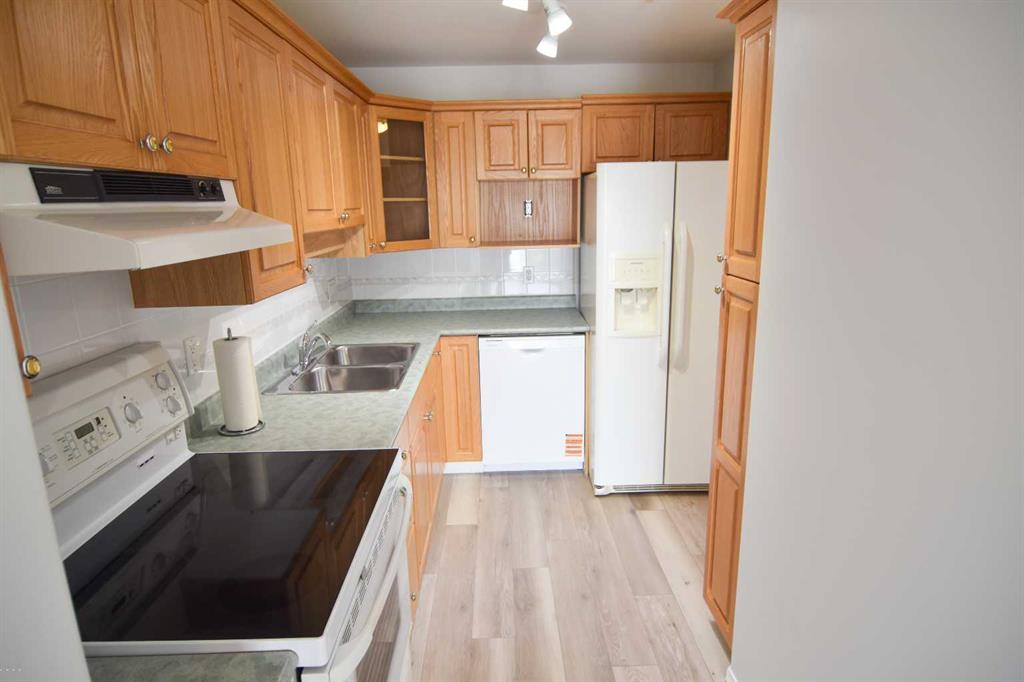 Picture for 307, 43 Westlake Circle 