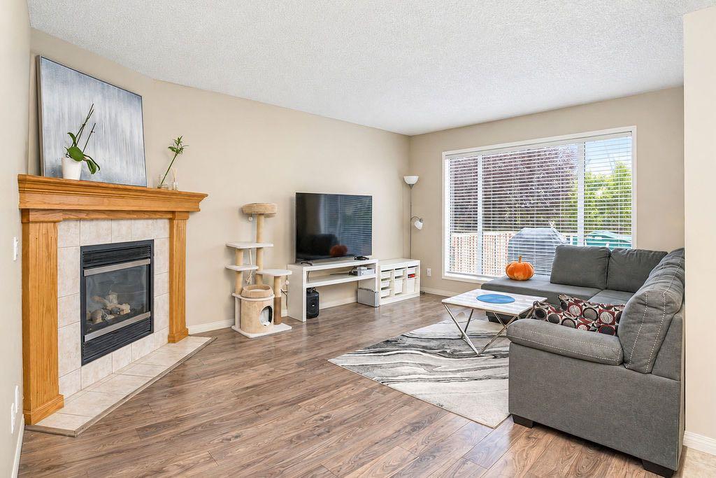Picture for 266 Millrise Square SW