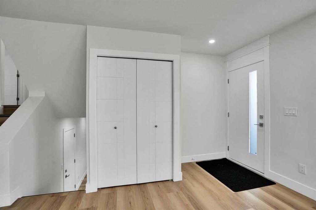 Picture for 171 Castlebrook Rise NE