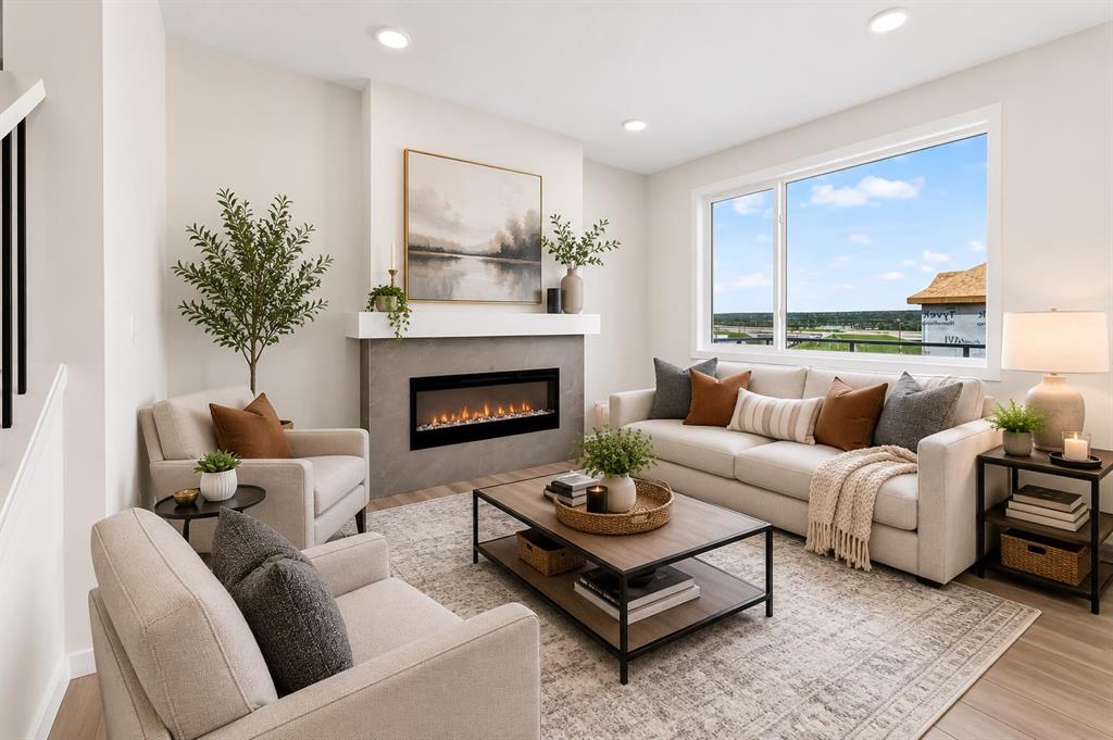 Picture for 90 Raven Point SE