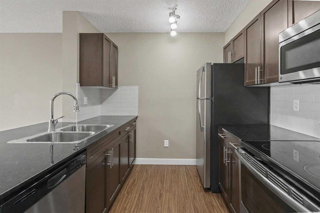 Picture for 801, 10 Kincora Glen Park NW