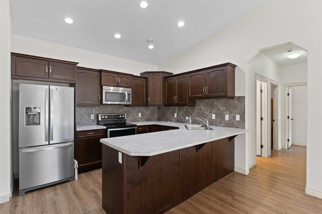 Picture for 405 Sunvale Crescent NE