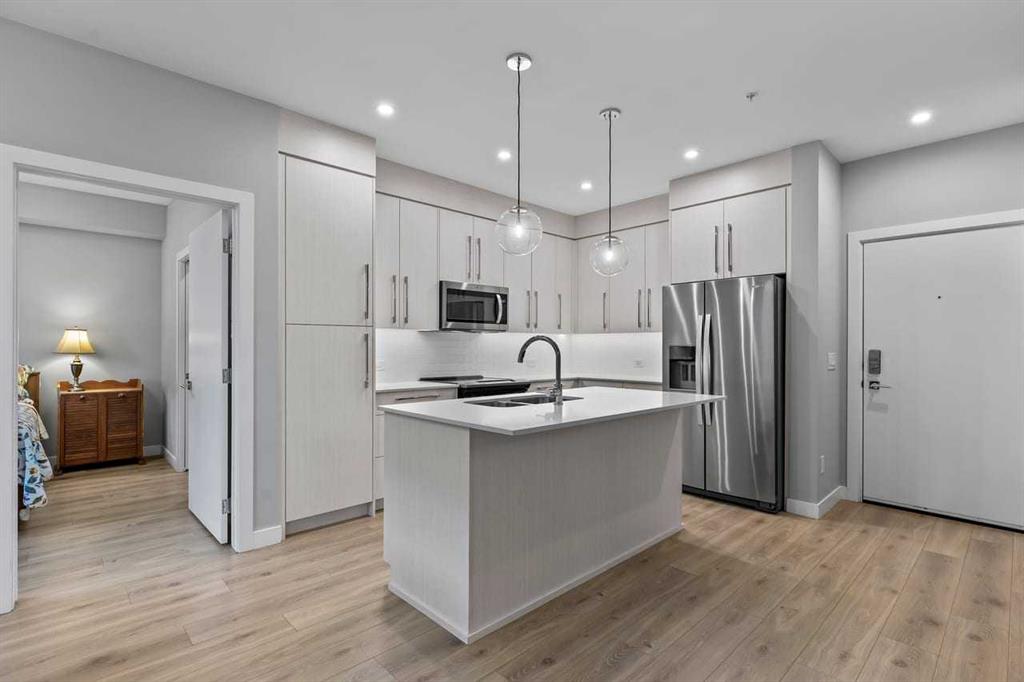 Picture for 107, 383 Smith Street NW