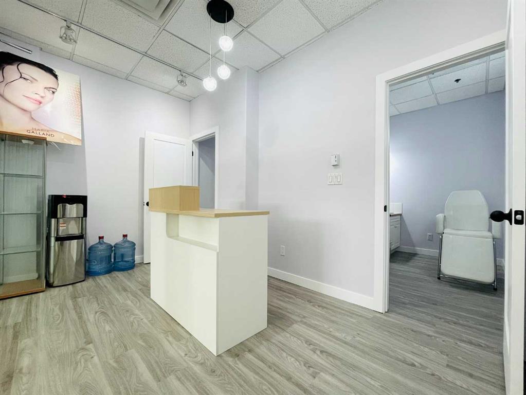 Picture for 1623 Centre Street NW