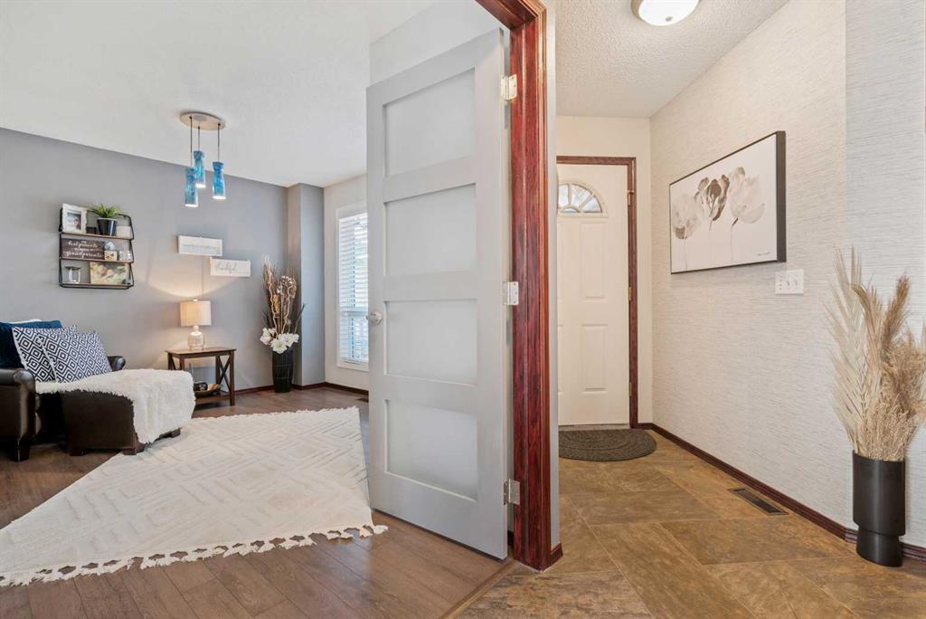 Picture for 22 Hidden Valley Manor NW