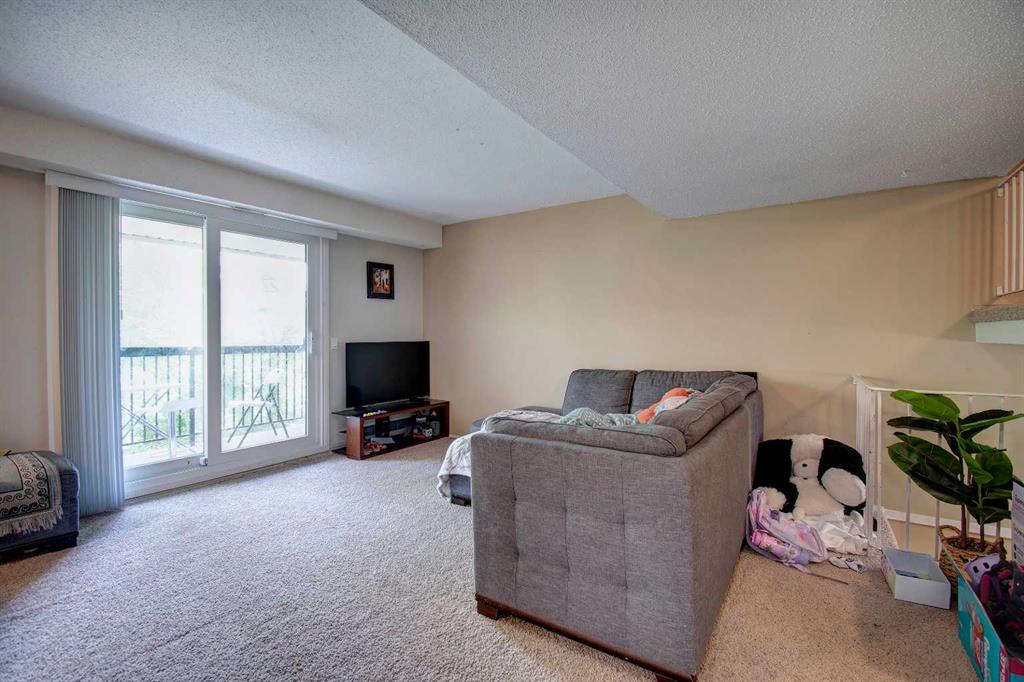 Picture for 106, 2200 Woodview Drive SW