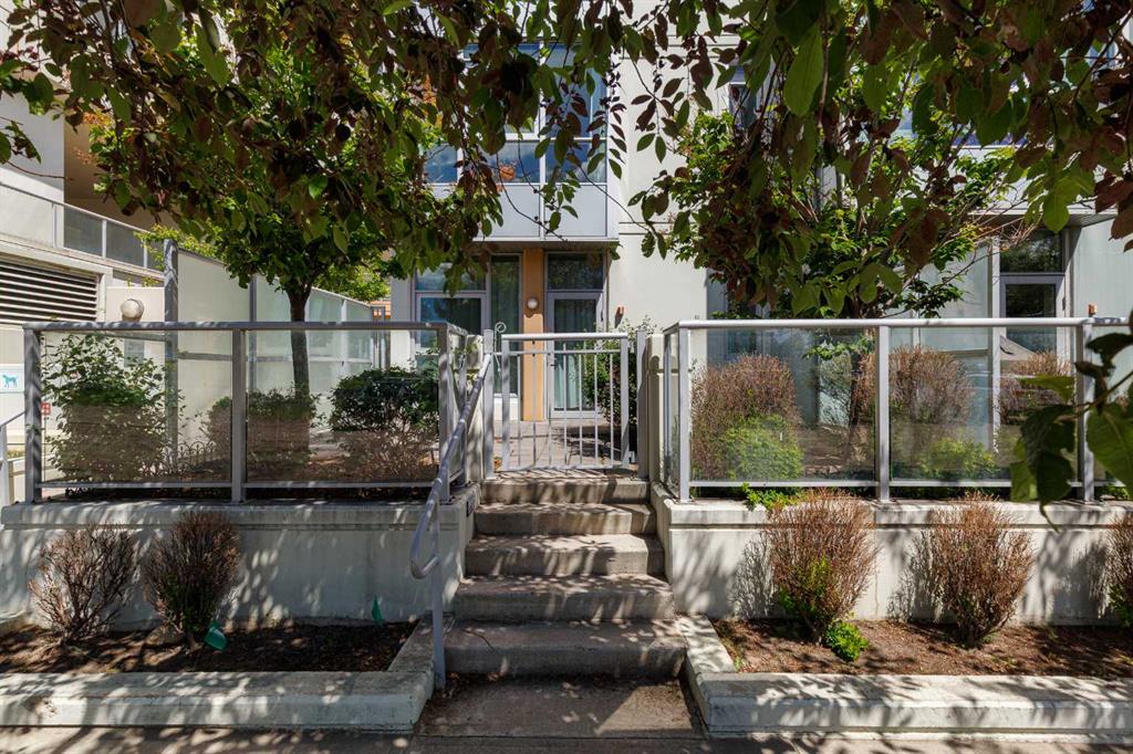 Picture for 132, 99 Spruce Place SW