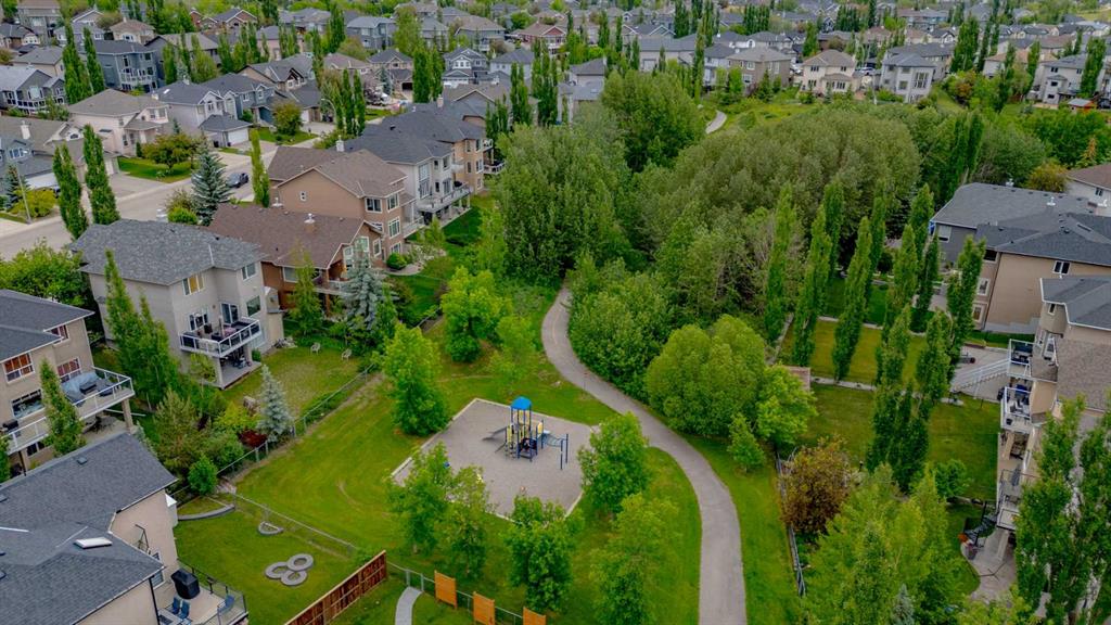 Picture for 77 Royal Highland Road NW