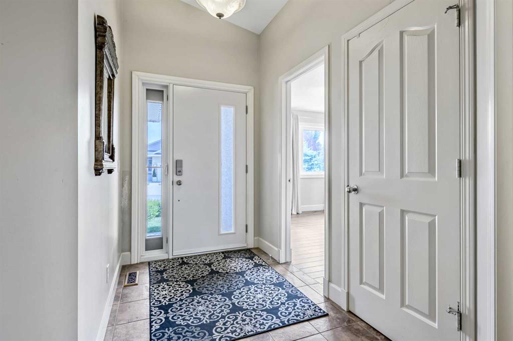 Picture for 443 Riverside Green NW