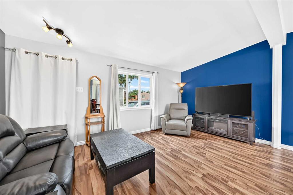 Picture for 63, 6220 17 Avenue SE