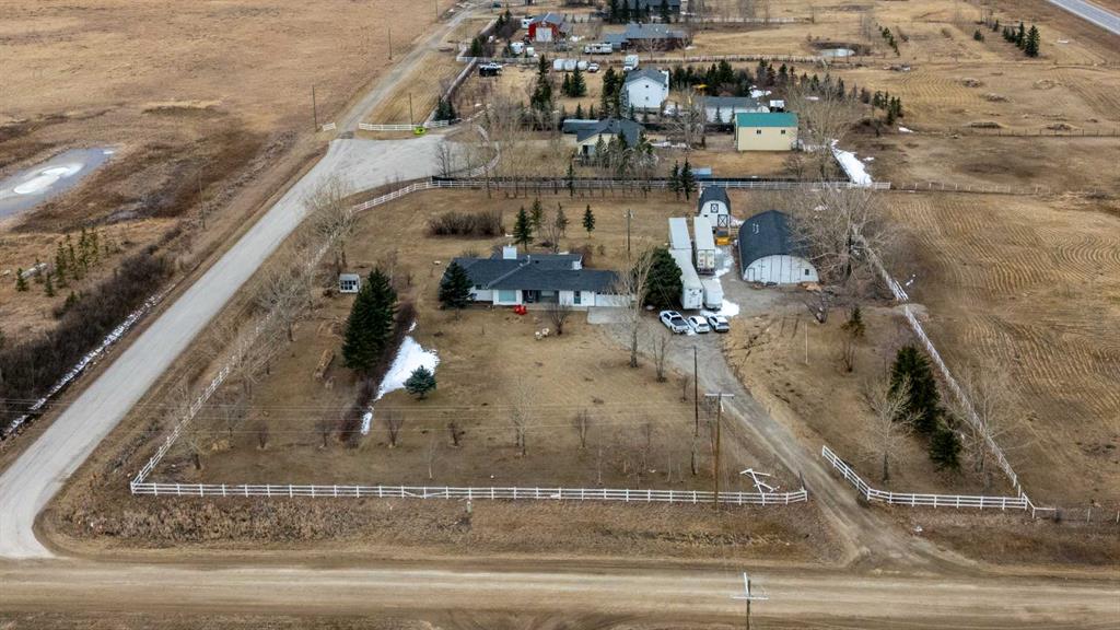 Picture for 233239 Glenmore View Road 